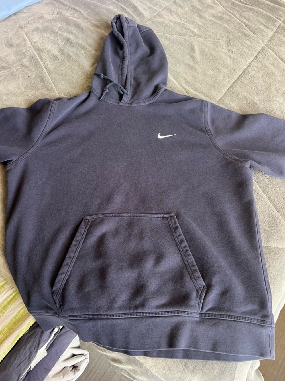Nike Men's Dark Navy Pullover Hoodie with White Swoosh